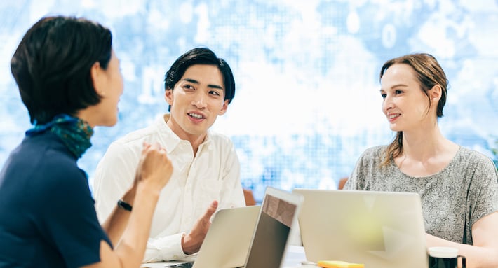 BtoBバイヤーは自ら購買プロセスを進んでいくというのは本当なのか?お客様のリアル閲覧履歴を公開